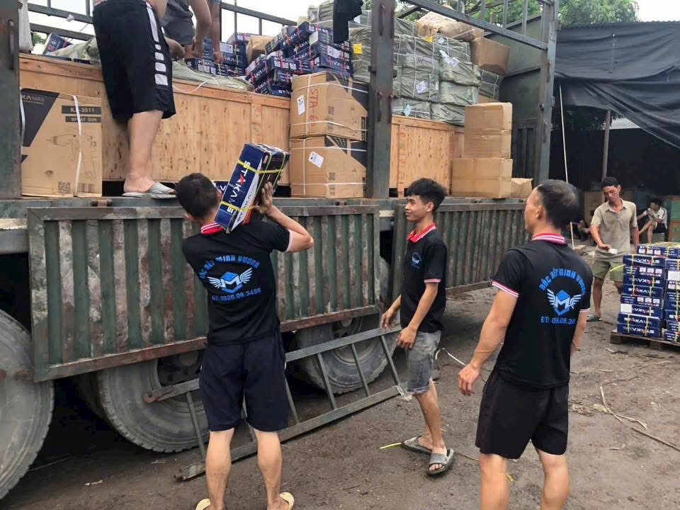 Dịch Vụ Bốc Xếp Container, Đóng Rút Hàng Container Uy Tín | Bốc Xếp Minh Vương
