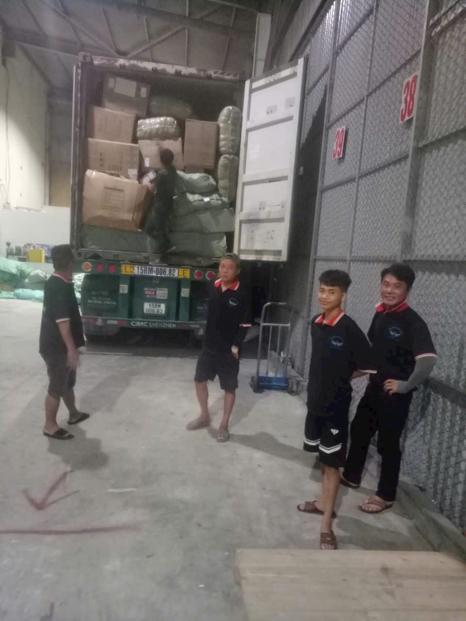 Dịch Vụ Bốc Xếp Kho Xưởng, Nhà Máy Chuyên Nghiệp